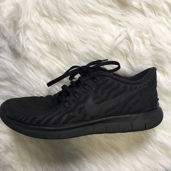 le scarpe nike libera 50 nero correre poshmark le scarpe nike libera 50 nero correre poshmark